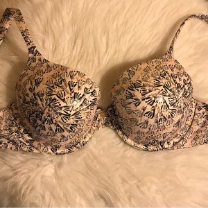 Victoria’s Secret Bra